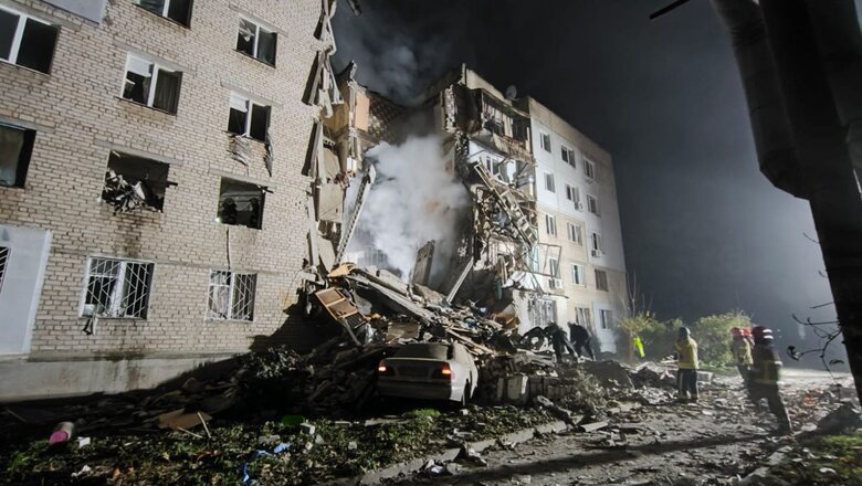 З-під завалів житлового будинку в Миколаєві рятувальники дістали тіла трьох загиблих 01 З-під завалів житлового будинку в Миколаєві рятувальники дістали тіла трьох загиблих 01