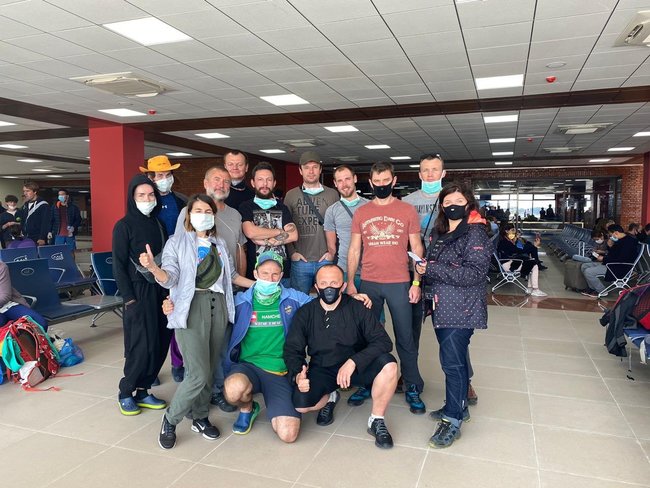 Germany Evacuates 18 Ukrainians From Nepal 01