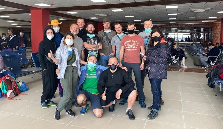 Українські туристи, які застрягли в Непалі, летять на Батьківщину, - заступник глави МЗС Божок. ФОТО