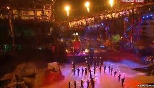 Pro-Putin Bikers Held a Torchlight Procession and Formed Giant Swastika in Sevastopol. VIDEO