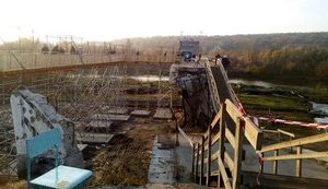 Мост в Станице Луганской восстановят по графику, до 27 ноября, - Комарницкий