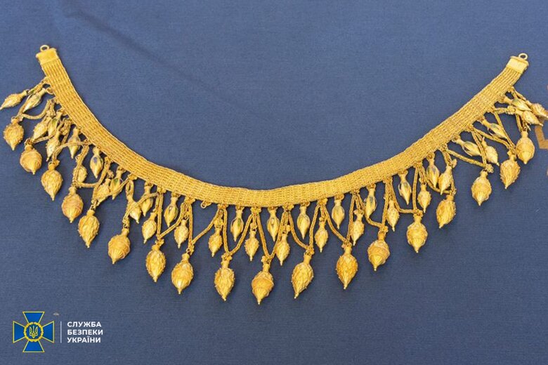 Затримано контрабандистів, які хотіли продати українське Скіфське золото на 60 млн євро в Іспанії. Серед них - представник УПЦ МП, - СБУ 08
