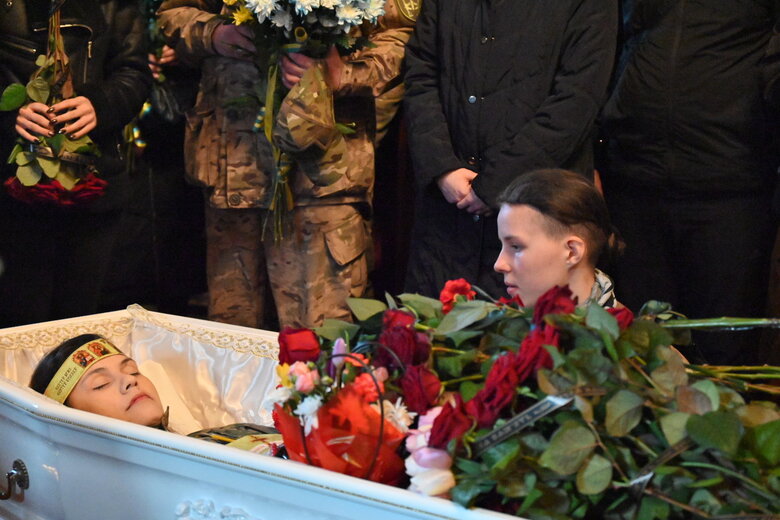 Прощання із Анастасією Мар'янчук та Денисом Дайнеком