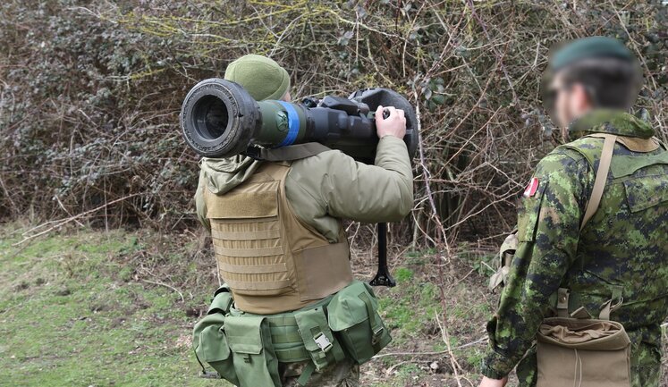 Новобранці ЗСУ вивчають у Великій Британії роботу з NLAW і такмед. ФОТОрепортаж