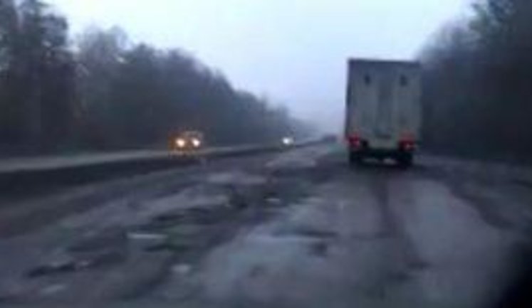 The Most Expensive Highway Kyiv-Odesa Destroyed. Frost Destroyed 472 km of Asphalt! VIDEO