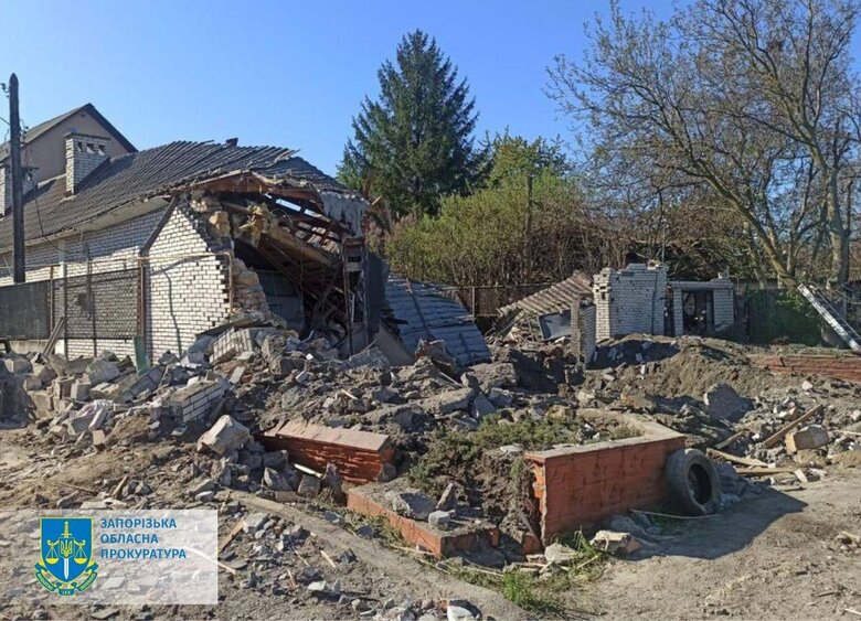 Наслідки ворожих ракетних ударів по Запоріжжю 02
