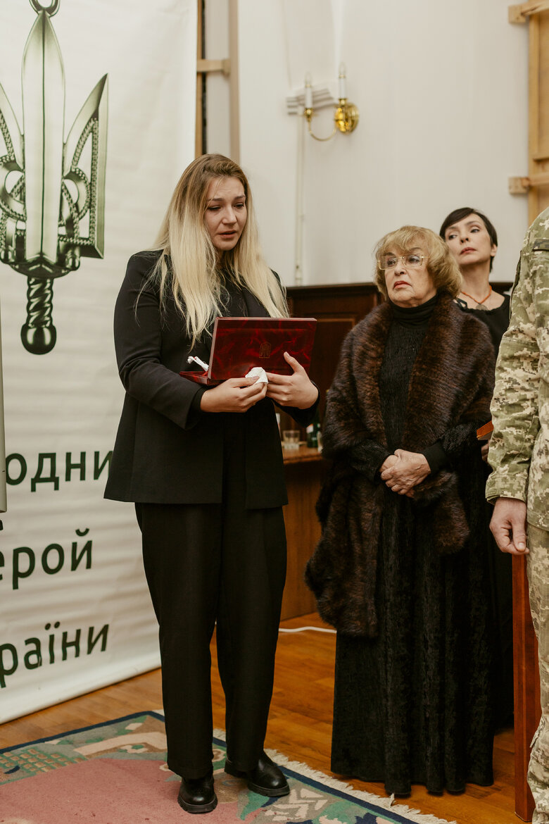 The National Hero of Ukraine award became the first after a two-year break 09