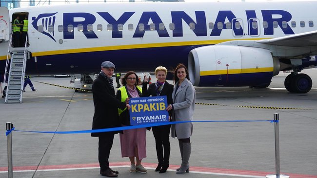 Ryanair начал летать из Львова 05