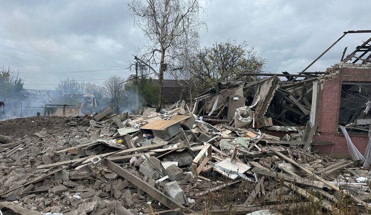 Доба на Донеччині: одна людина загинула, ще п’ятеро зазнали поранень. ФОТОрепортаж