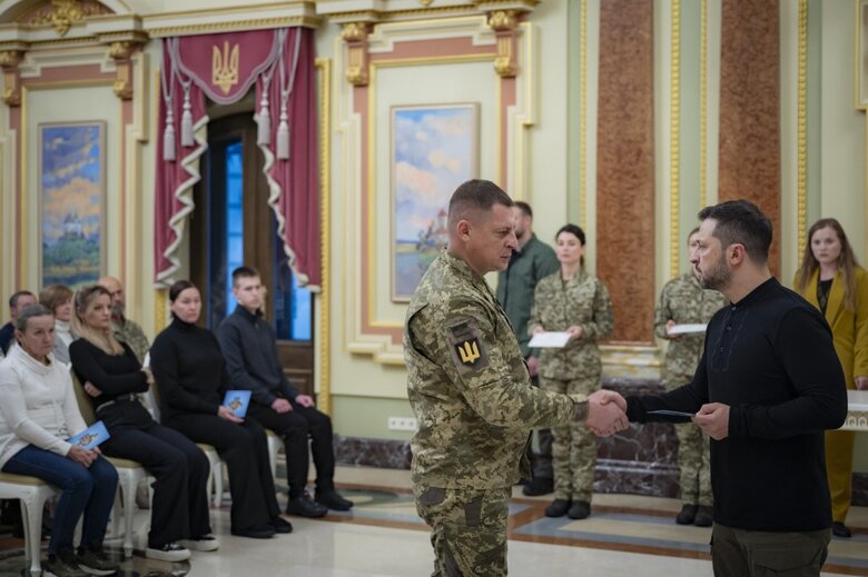 вручення сертифікатів на житло Героям України та їх родинам