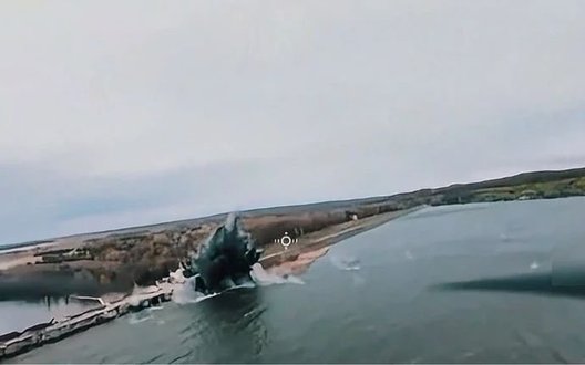 Рух транспорту по греблі Печенізького водосховища призупинили