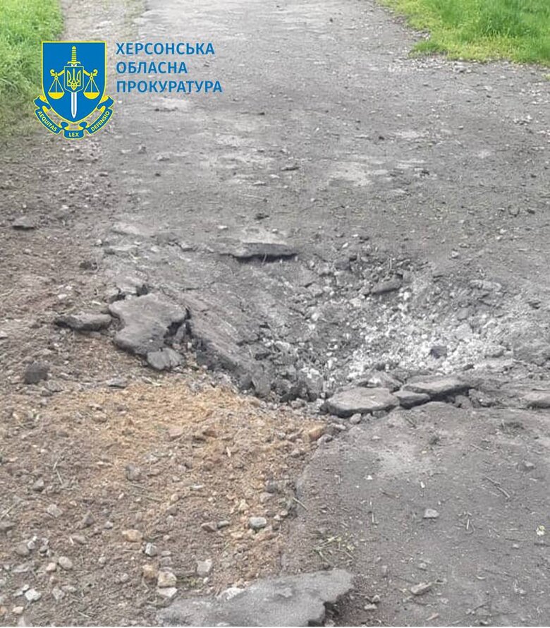 Последствия обстрелов Херсонщины: двое гражданских погибли, еще два человека получили ранения 02 Последствия обстрелов Херсонщины: двое гражданских погибли, еще два человека получили ранения 02