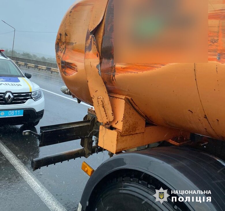П'яний священник на Буковині скоїв ДТП та напав на патрульну