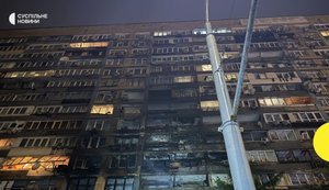 Наслідки влучання російського дрона у будинок в Печерському районі /Суспільне Новини