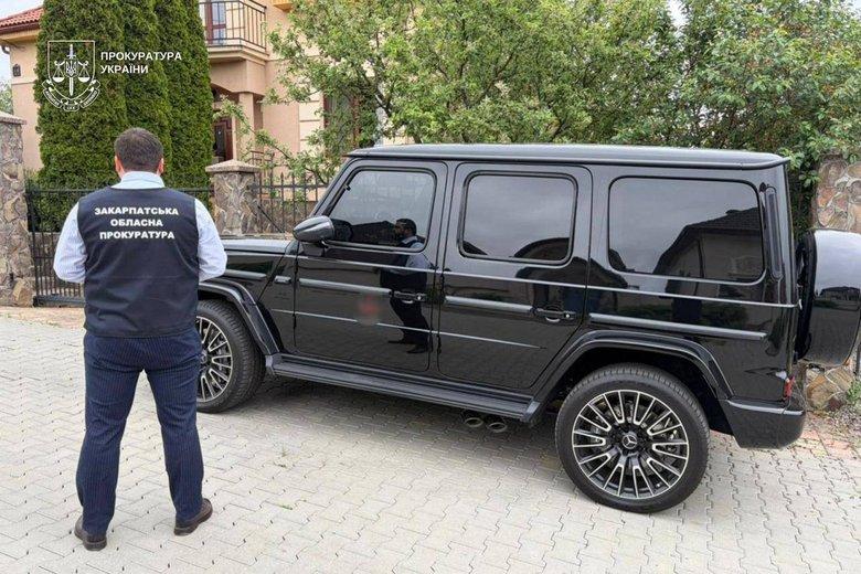 БЕБ проводить розслідування щодо клініки з оборотом понад 520 млн грн