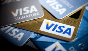 Visa та Mastercard призупиняють усі операції в Росії (оновлено)