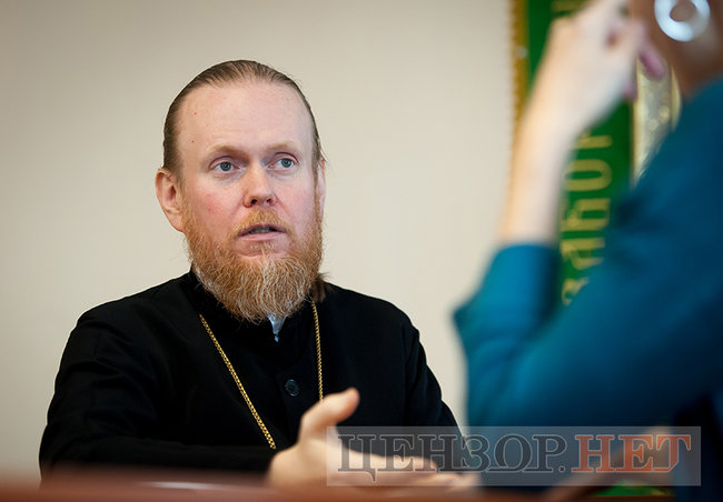 Лаври є святинями українського народу, і вони належатимуть Українській Церкві, - Євстратій (Зоря) 04
