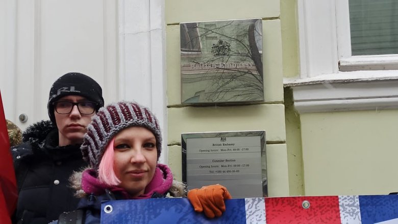 Ми не забудемо: українці прийшли під посольство Великої Британії в Києві подякувати за зброю 10