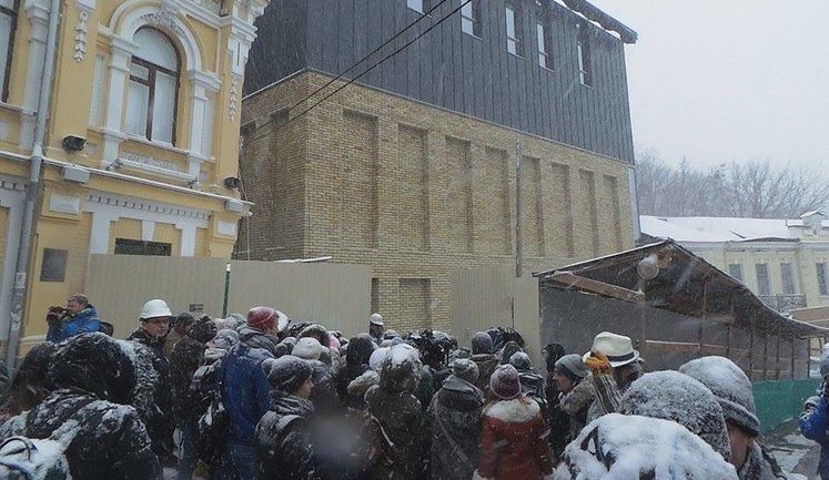 "This is new skin," – Theater on Podil controversial facade presented to public. PHOTOS+VIDEO