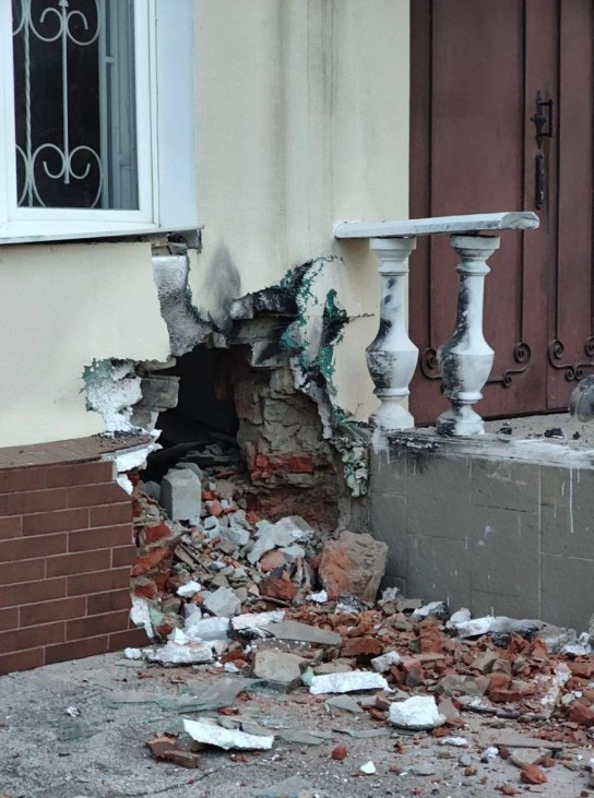 Kherson’s Holy Spirit Cathedral damaged as result of night shelling 05