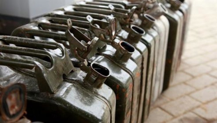 Попит на пальне на українських АЗС різко зріс: у Києві – до 50%