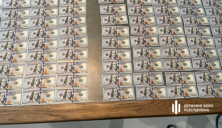 СБУ і ДБР виявили розкрадання в "Київавтодорі" на 110 млн гривень. ФОТОрепортаж