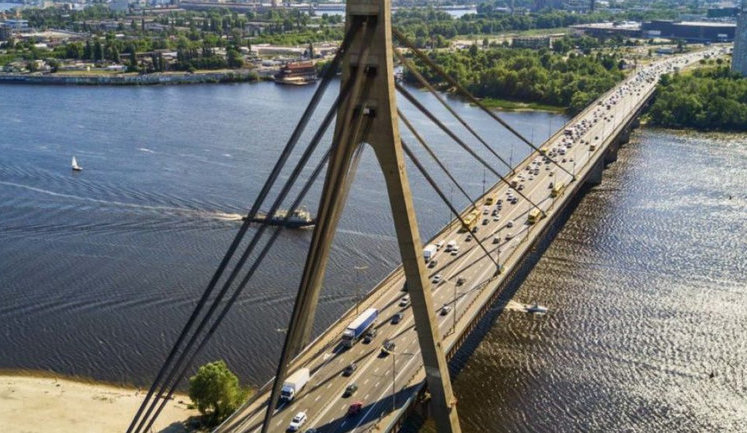 У Києві 3 березня дозволять рух двома мостами, - Кличко. ВIДЕО