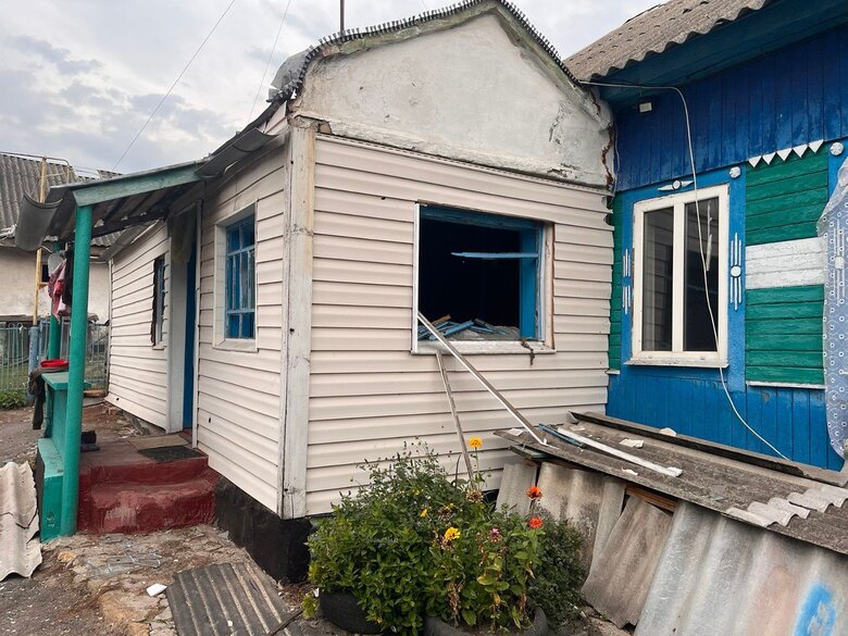 Наслідки обстрілу Сумщини: у Шалигінській громаді пошкоджено 2 житлових будинки та електростанція 01