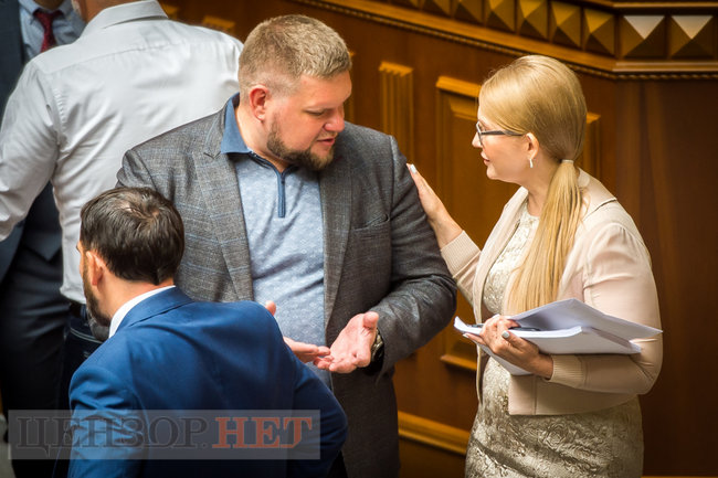 Черга до Шмигаля, Тищенко хвалиться відео зі своїм танцем, страшні ялинки Шахова та Ківа в обіймах Суркіса, - робота Ради 16 липня 33