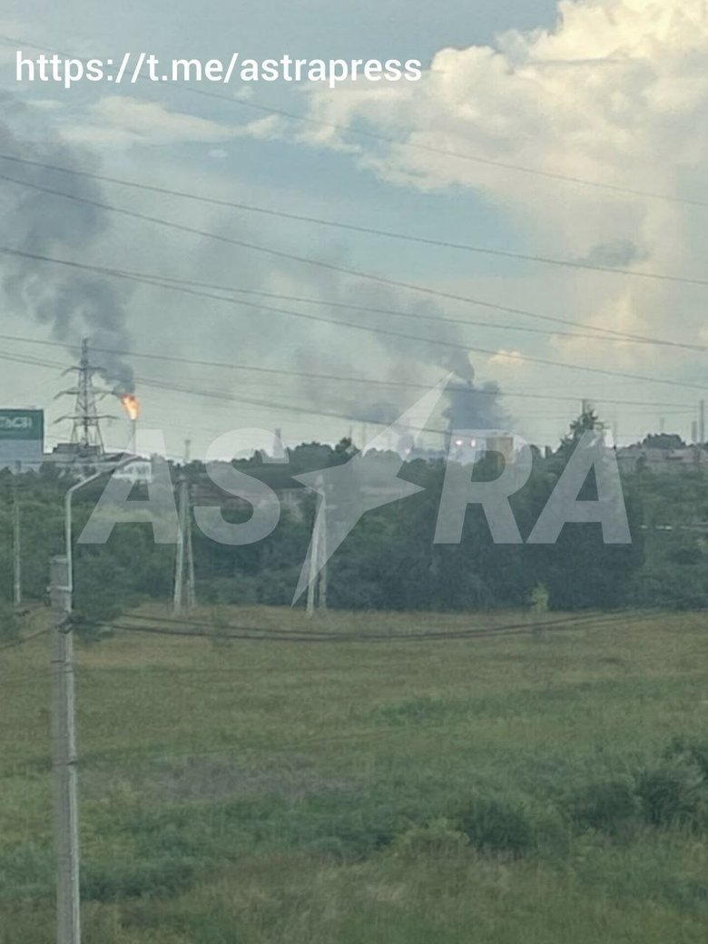 горить нпз в омську