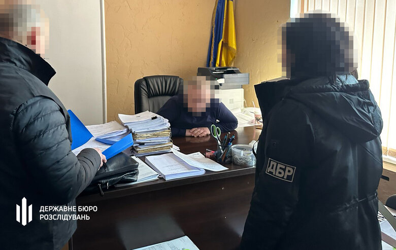 Судді Бабушкінського суду Дніпра повідомлено про підозру у шахрайстві з квартирою rqiqxqieriqeqroz