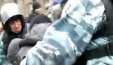 Под окнами Януковича милиция жестоко избила протестующих: есть задержанные. ВИДЕО