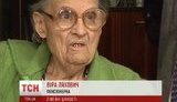 В Донецке внучка "замуровала" в квартире 80-летнюю бабушку. ВИДЕО