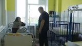 Лікарі, що відпочивали в тернопільському аквапарку, врятували 3-річну дівчинку, яка ледь не потонула. ВIДЕО