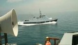BBC опублікувало кадри з есмінця Defender, який нібито атакували російські окупанти. ВIДЕО