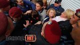 На Лесном новая драка "Беркута" и предпринимателей: в милицию кидают дымовые шашки и жгут крысиный яд. Есть задержанные