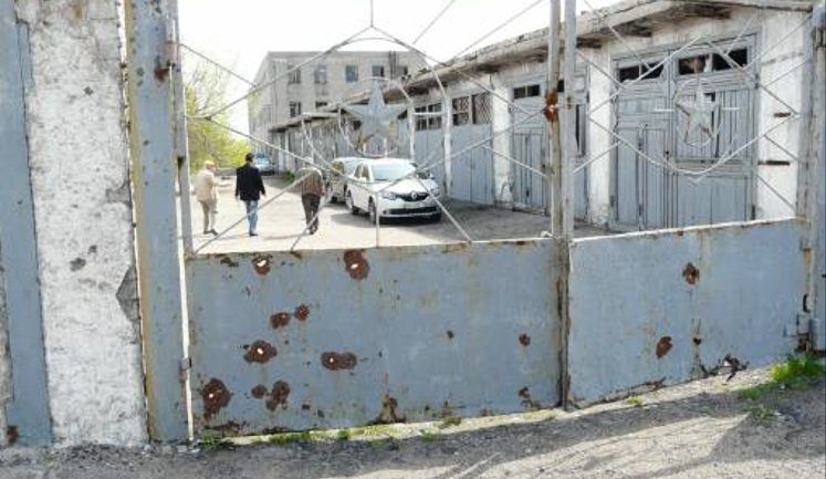 Росія вивозить українських полонених із окупованої Макіївки до колоній у Тамбовській області та Сибіру, - ЗМІ