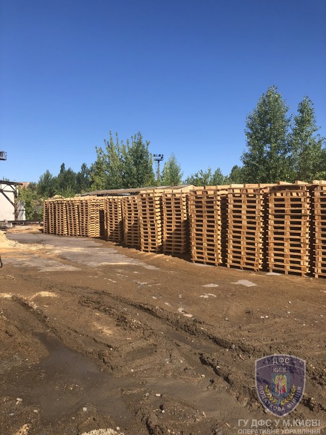 Податковою міліцією викрито схему незаконного експорту до РФ будівельних і пиломатеріалів: вилучено товару на 7 млн грн 08