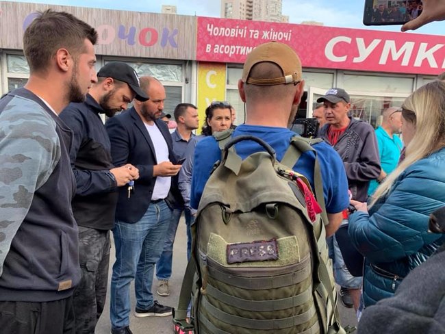 Водія маршрутки в Києві, який відмовився везти ветерана АТО, буде звільнено за статтею, - Олексій Гриценко 02