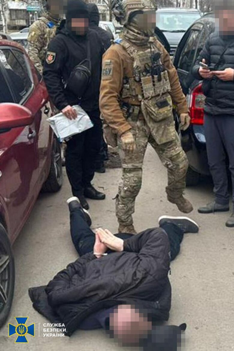 Five organizers of schemes for evaders were detained: some of them were engaged in demobilization of current military, - SSU 01