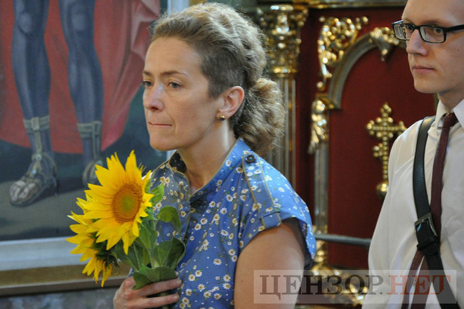 Із воїном Донбасу Андрієм Івановим, який стріляв по Беркуту 20 лютого на Майдані, попрощалися в Києві 32