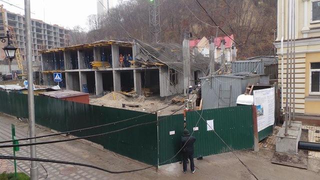 Недострой Укрбуда обрушился на киевской Воздвиженке 01 Недострой Укрбуда обрушился на киевской Воздвиженке 01