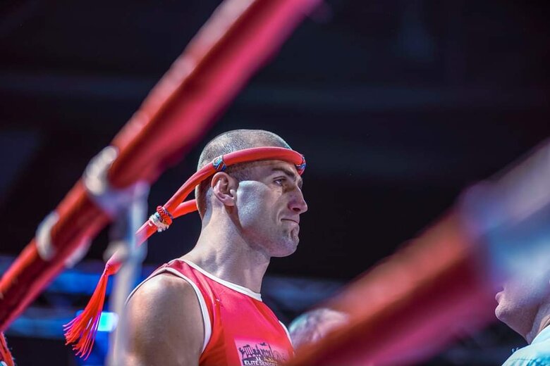 Oleh Pryimachov, thai-boxing champion and soldier: I can go longer distance in body armor and equipment, but I don’t have halo of protection either. Everyone is mortal. And this is war. 04