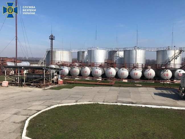 СБУ обнаружила два нелегальных мини-НПЗ на Полтавщине 01