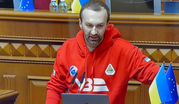 Країна може втратити "Укрзалізницю" через мільярдні збитки. Її треба рятувати, - Лещенко