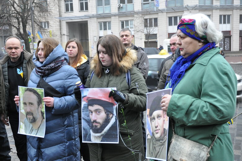 Пам’ять перших загиблих Героїв Небесної Сотні вшанували у Києві 12 Пам’ять перших загиблих Героїв Небесної Сотні вшанували у Києві 12