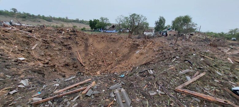 Наслідки ворожого ракетного удару по Вознесенську 06