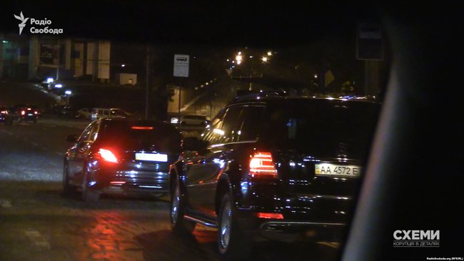 Journalists unveil secret meetings between Poroshenko and Putin’s crony Medvedchuk 11