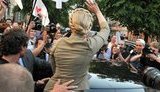 Как с Юли вода: Тимошенко вырвалась из ГПУ. ФОТОрепортаж