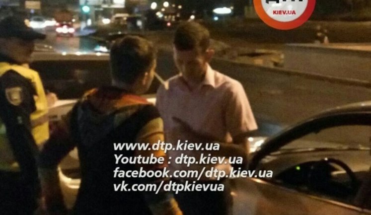 Надія Савченко вночі потрапила в ДТП у Києві. ВІДЕО